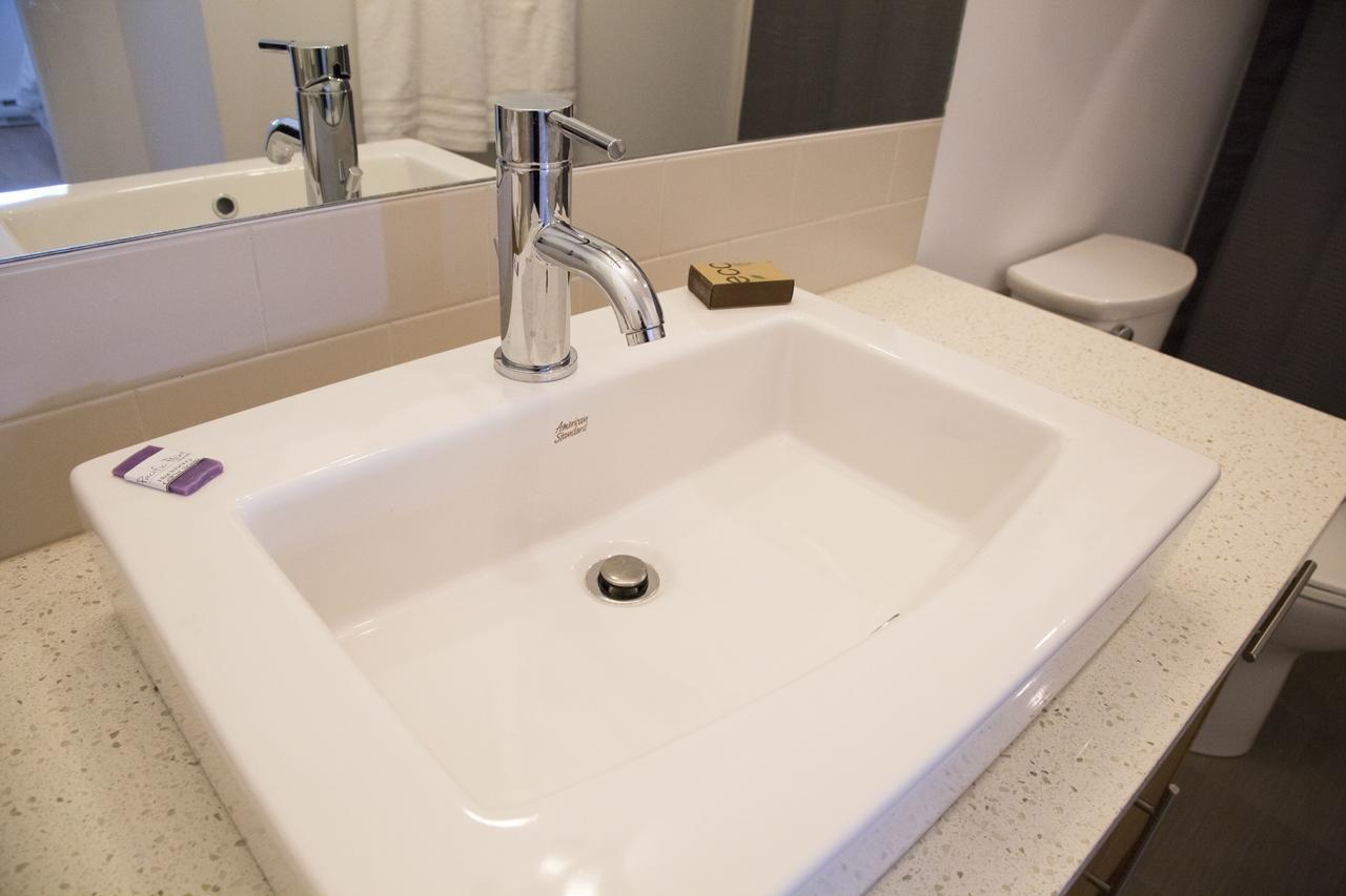 Pacific Point Market And Suites Пауъл Ривър Екстериор снимка